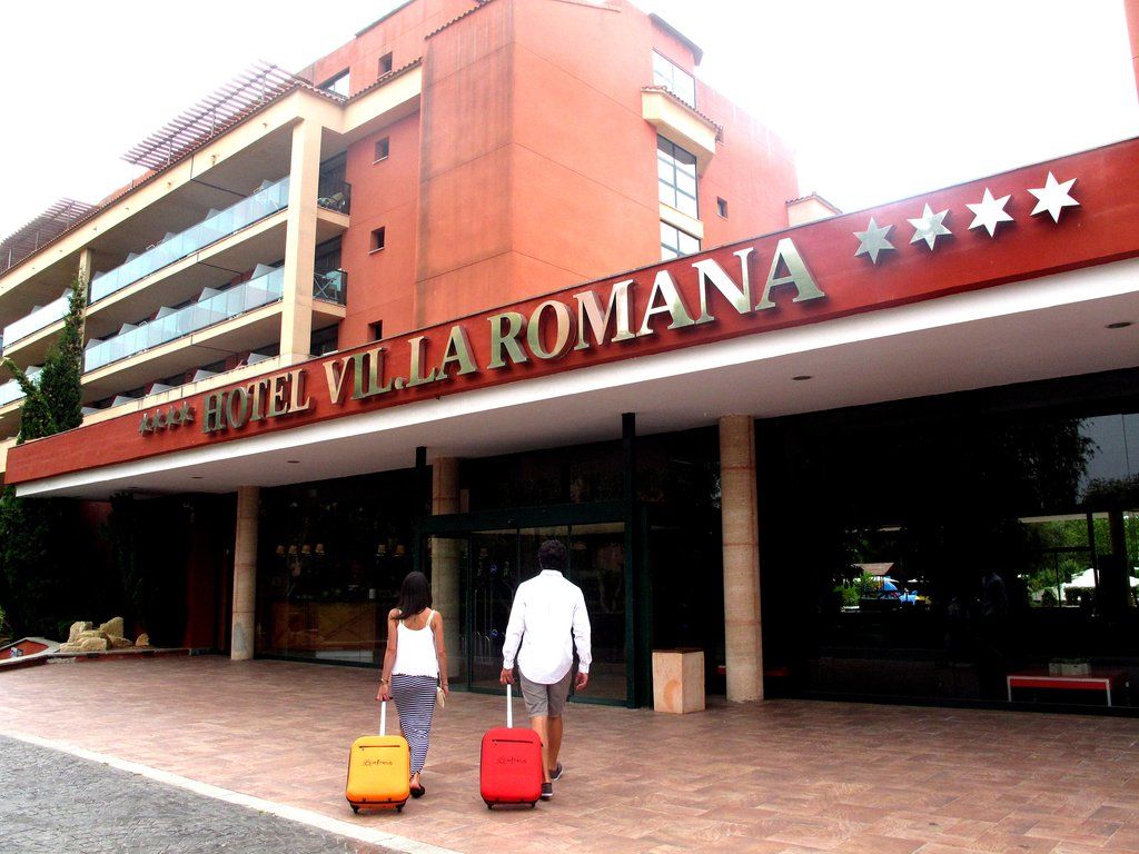 Ohtels Vila Romana Hotel ซาลอว์ ภายนอก รูปภาพ